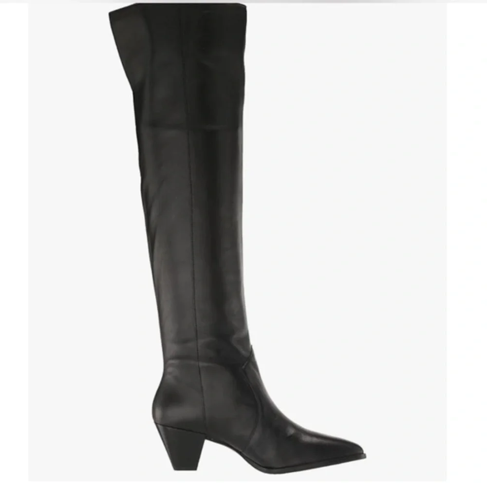 VINCE CAMUTO Sewinny Knee High Boot wide calve leather boot 10